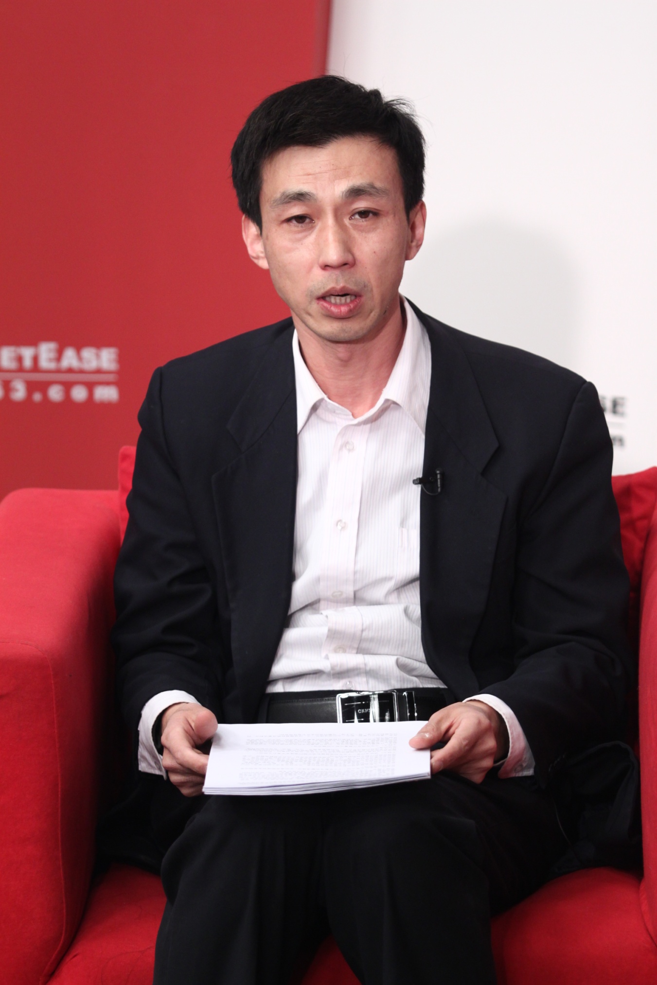 铁老师2（做客网易谈大学生数学建模与创新）.JPG